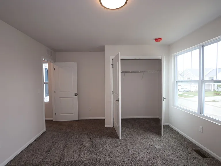 2405 Saltsprings Dr — Photo 18