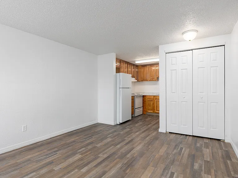 Blossom Corners Apartments — Photo 9