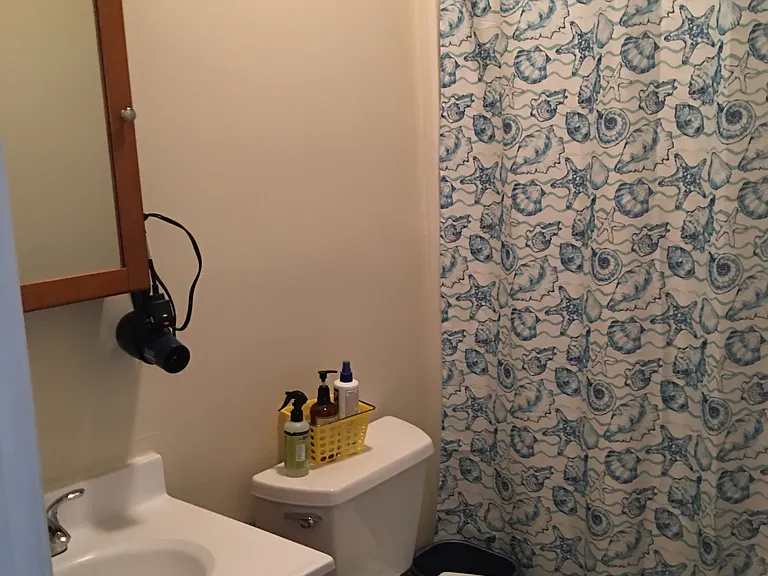 1400 N King St #4 — Photo 11