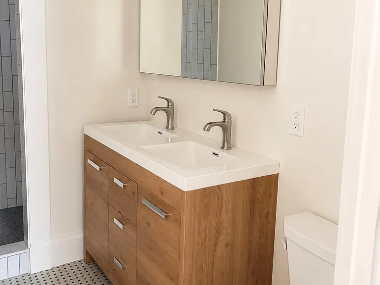 69 S Pleasant St #203 — Photo 2