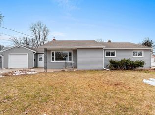 1501 Oakridge Ave, Kaukauna, WI 54130