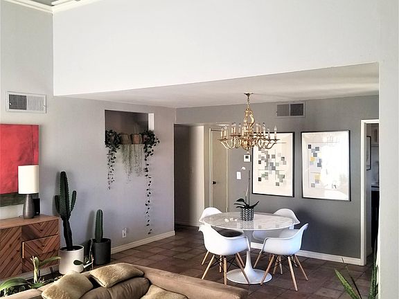 5th image of 1900 Vine St APT 402