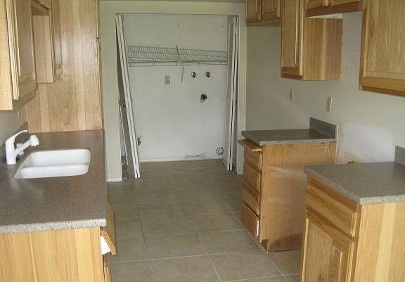 3rd image of 3174 Little Mountain Dr. #C