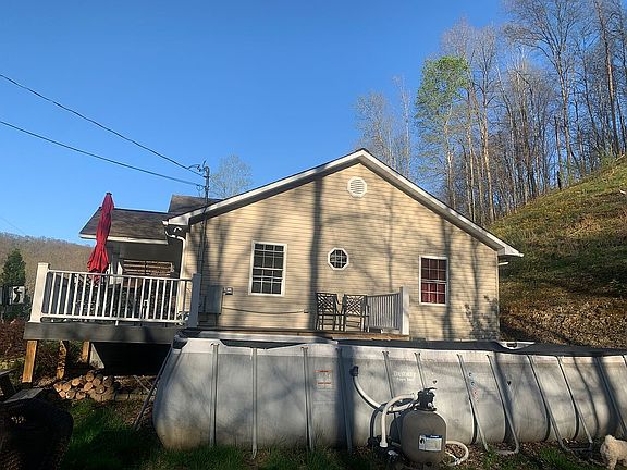 5th image of 1124 Oakdale Rd