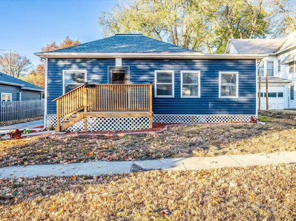 817 E Michigan St, Missouri Valley, IA 51555