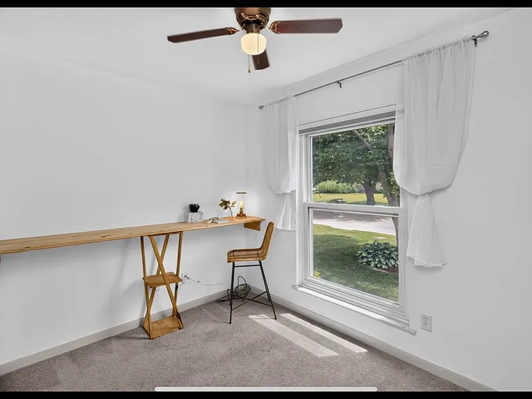 1410 NW Pebble Dr — Photo 8