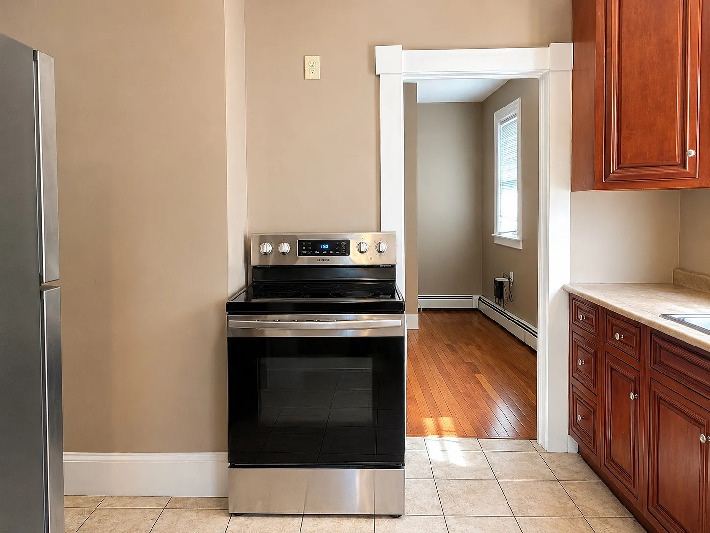 4 bed, 1502 sqft, $2,500 — Photo 3