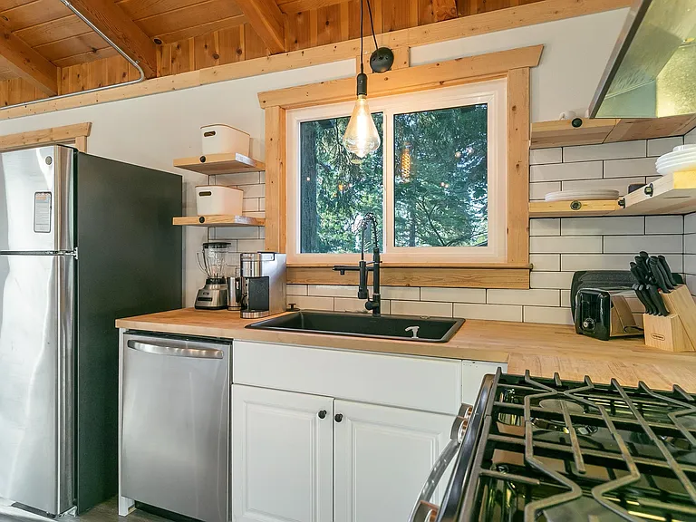 587 Arrowhead Villa Rd — Photo 11