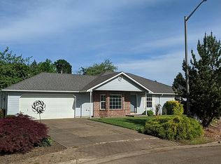 570 Bowman Cir E, Monmouth, OR 97361