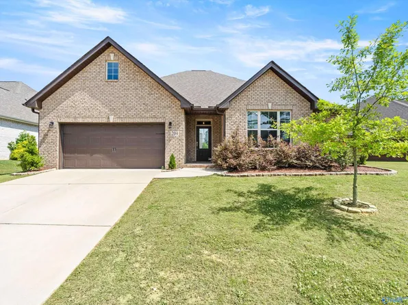 204 Dustin Ln NW, Madison, AL 35757
