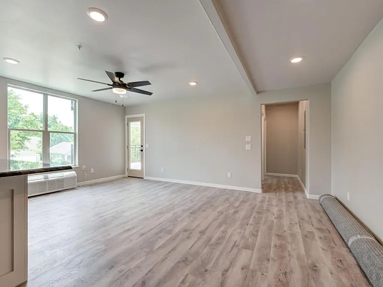 222 S University Blvd #5 — Photo 5