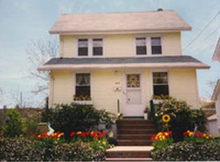 260 Farrant Ter, Teaneck, NJ 07666