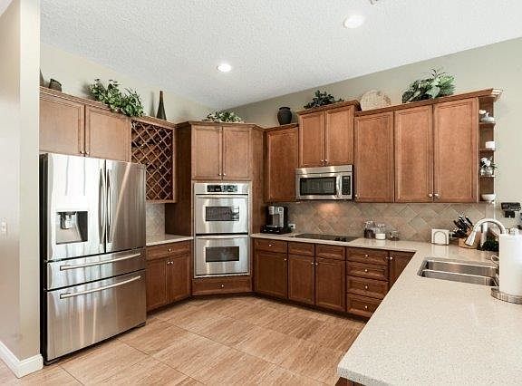 5th image of 753 Eagle Point Dr