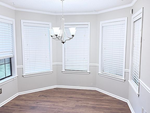 3rd image of 6641 Blue Spruce Dr