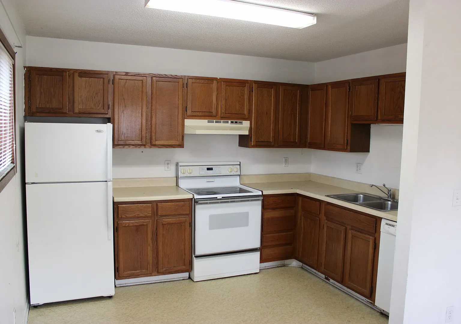 West Central Ames - tucked back behind street for more privacy — Photo 3