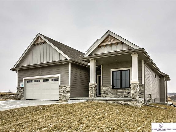 2nd image of 10614 S 126th Ct