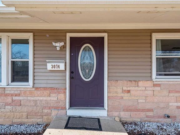 3rd image of 3074 Wakefield Dr
