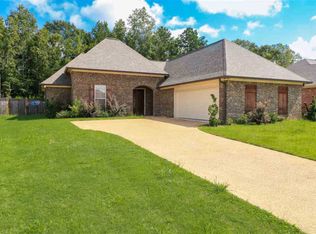113 Oak Meadow Dr, Clinton, MS 39056