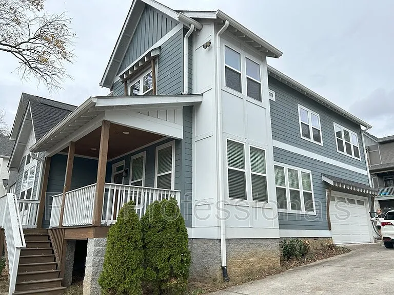 111 Creighton Ave #B — Photo 19