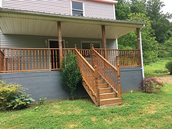 Front Porch (8x24 feet)