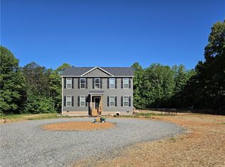 1661 King Rd, Westfield, NC 27053