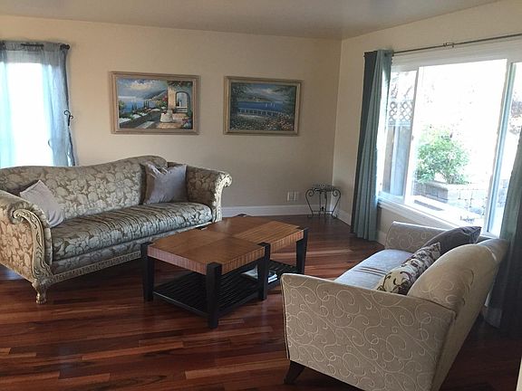 5th image of 15895 La Porte Ct