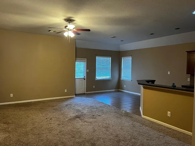 23706 Red Glade Ct — Photo 11