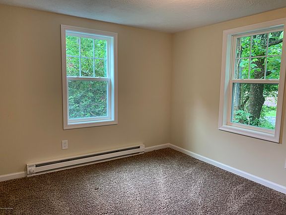 5th image of 7489 Davis Ct