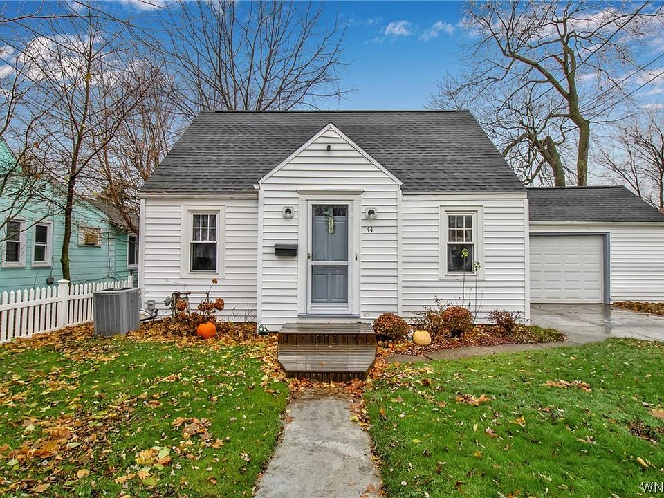 1st image of 44 Barnsdale Ave