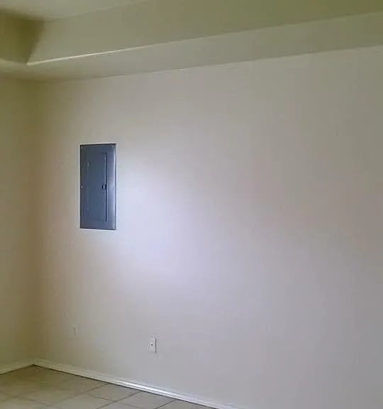 1496 E Stenger St #1 — Photo 5