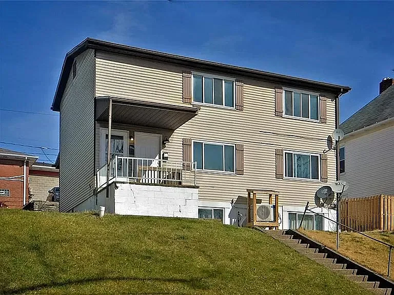 14 Foster Ave #3