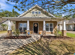 229 Rossburg Dr, Calera, AL 35040