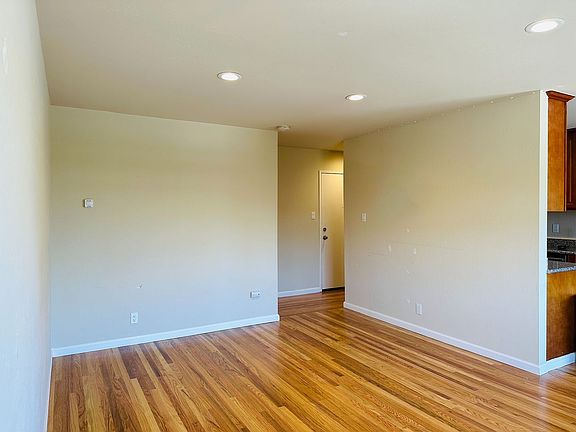 4th image of 4040 Manila Ave APT 8