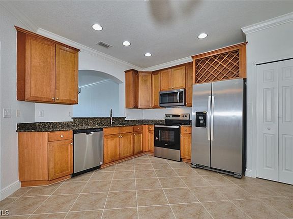 3rd image of 3346 Dandolo Cir