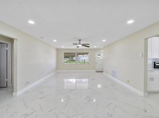 8961 NW 12th St, Plantation, FL 33322