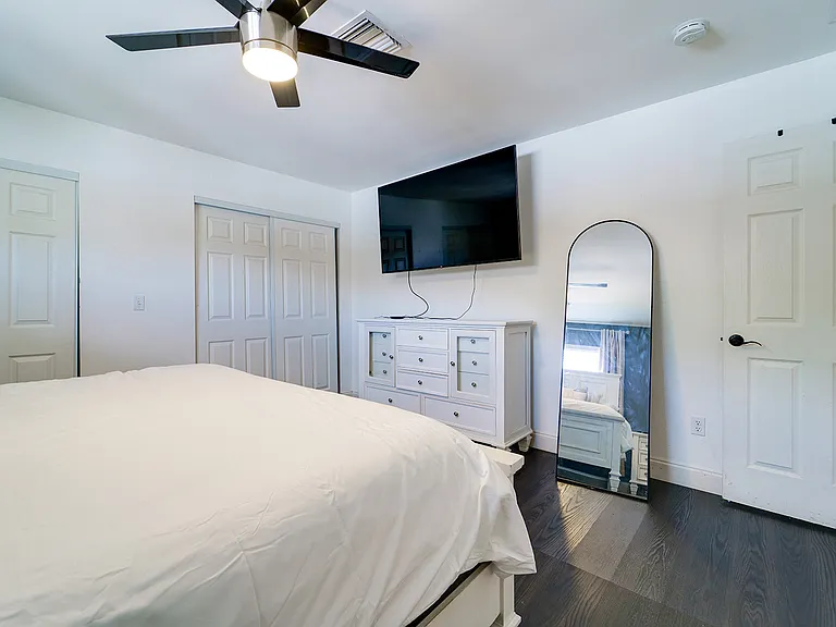 2822 Palomar St — Photo 17