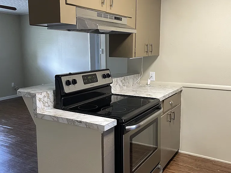 5500 Whitaker St — Photo 17