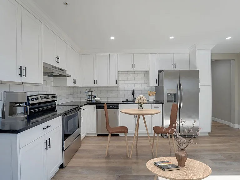 Duplet at Hillcrest | Modern Studio, 1 & 3 Bedroom Apartments — Photo 28