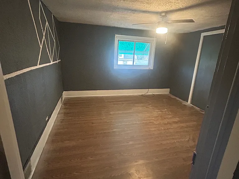 618 McMahon Ave — Photo 5