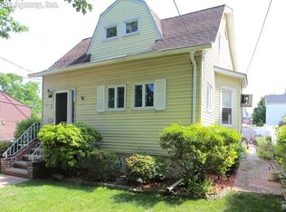 127 Arthur St, Ridgefield Park, NJ 07660