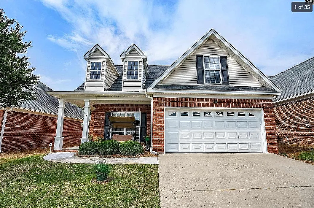 4 bed, 2306 sqft, $2,800 — Photo 1
