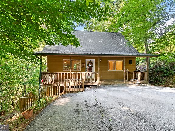 2nd image of 133 Bleckley Place Ln
