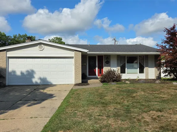 1952 S Globe St, Westland, MI 48186