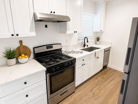 2nd image of 54 Ximeno Ave Unit 3