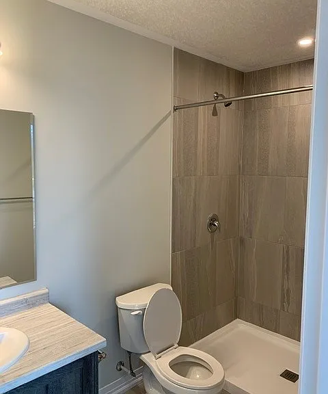 261 Woodbine Ave #B67 — Photo 5