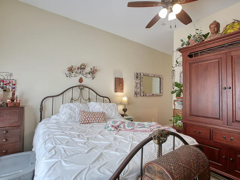 245 Hazel Ln — Photo 33