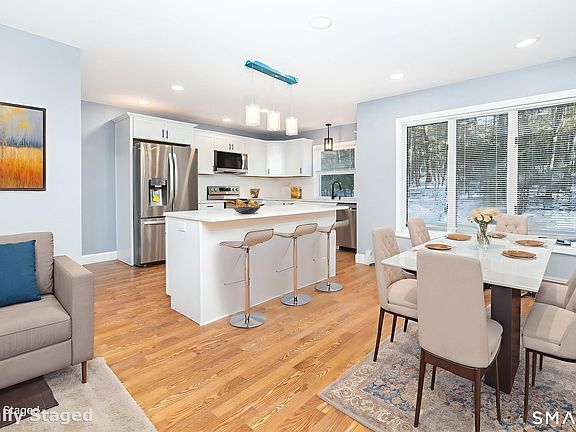 5th image of 77R Old Stagecoach Road