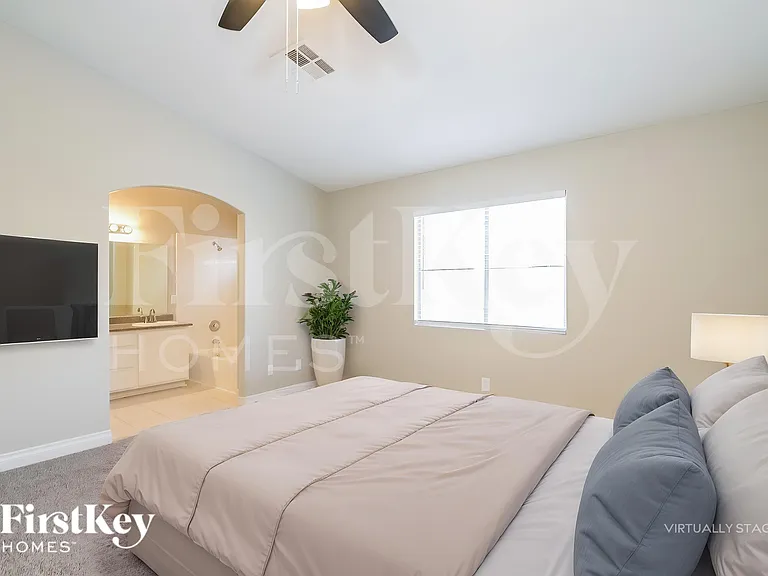 811 Mesa Pine Ct — Photo 13