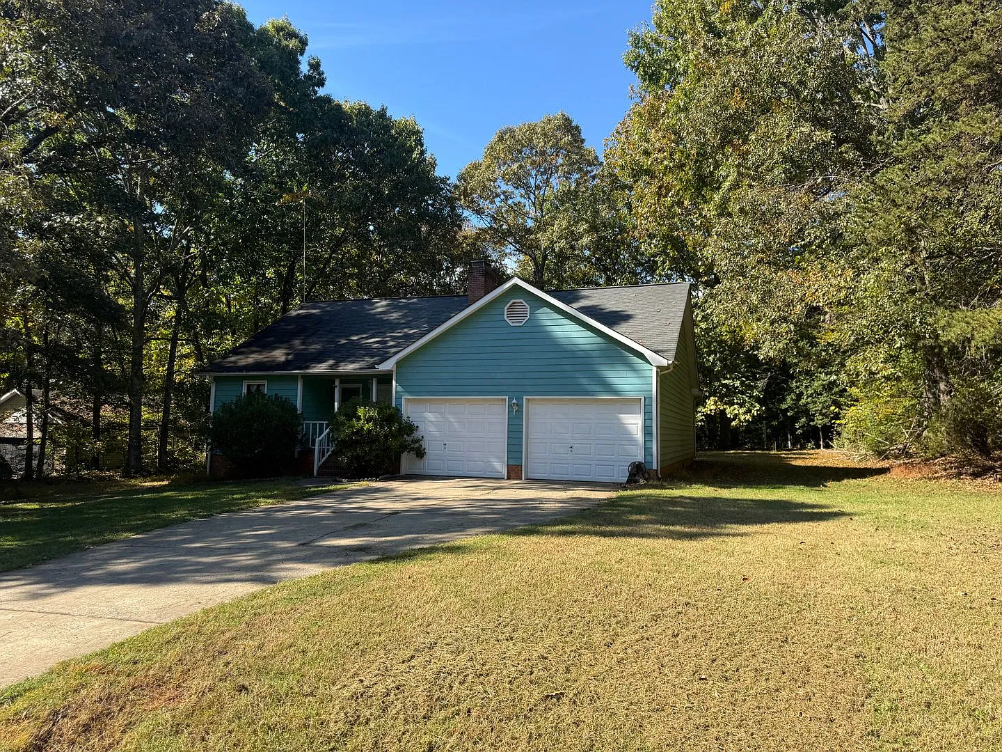 Three Bedroom Home in Iron Station — Photo 3