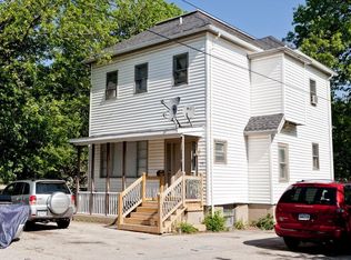 118 33rd St NE, Cedar Rapids, IA 52402